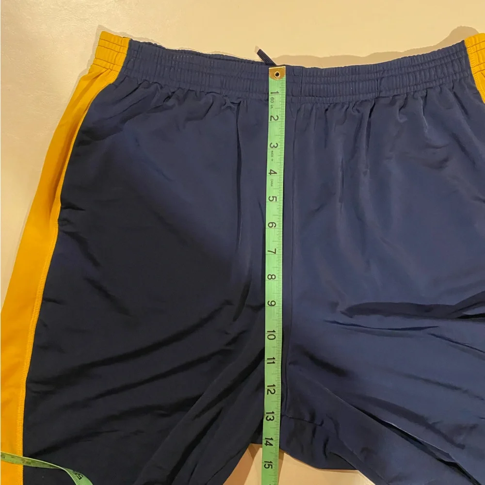 Under Armour Shorts Men’s Large Blue Drawstring Basketball Spellout